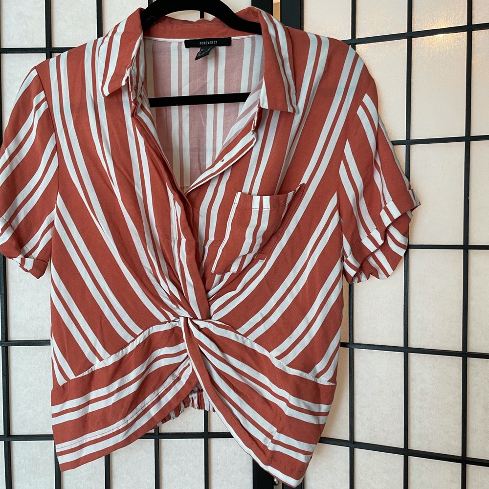 Forever 21 Stripped Crop Top-Size M